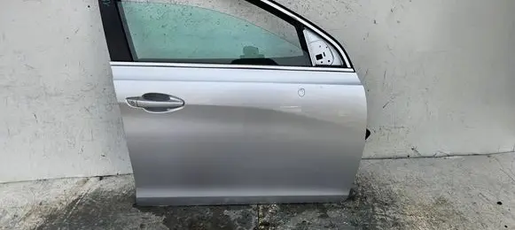 Peugeot 308 Front door 