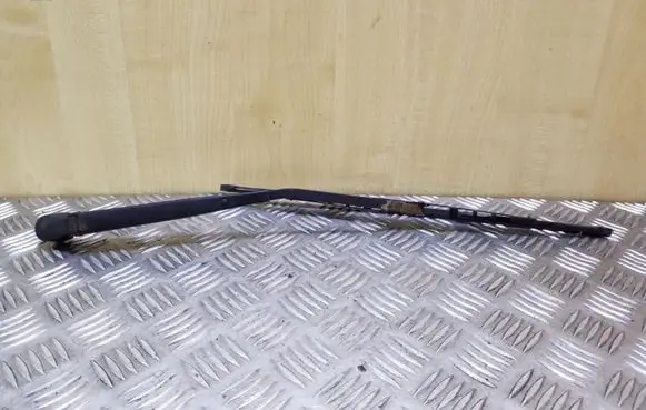 Subaru Forester SF Rear wiper blade arm