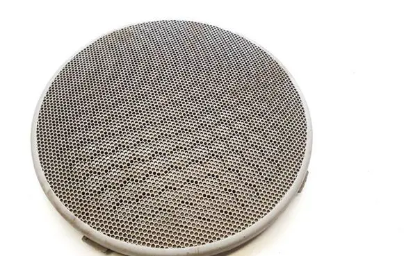 Side speaker trim/cover
