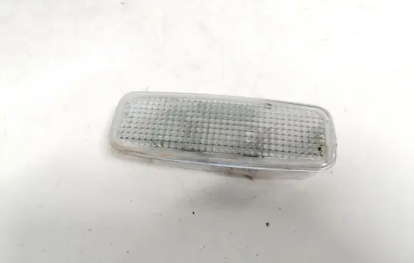 Audi A6 S6 C5 4B Other interior light 8l0947105a