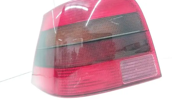 Volkswagen Golf IV Rear/tail lights 1J6945111S 1j6945257