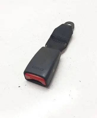 Suzuki Grand Vitara II Front seatbelt buckle