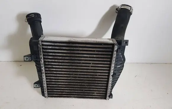 Audi Q7 4L Intercooler radiator E3705003 7L6145804