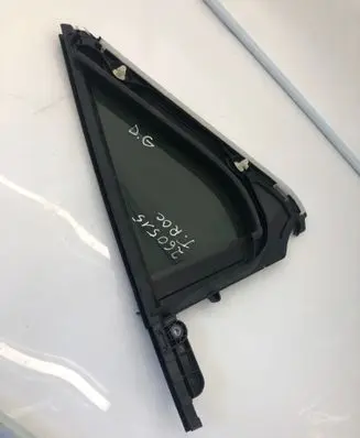 Volkswagen T-Roc Rear vent window glass 43R015024