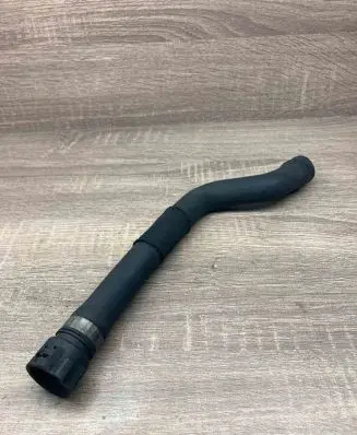BMW 5 E39 Engine coolant pipe/hose 2247820