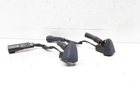Volvo V60 Windshield washer spray nozzle 