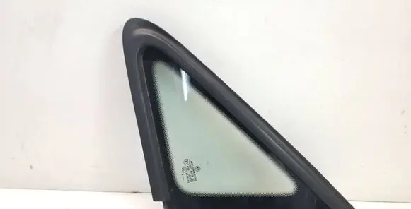 Volkswagen Caddy Front triangle window/glass 2K0845411G 43R001057 DOT27M23100AS2