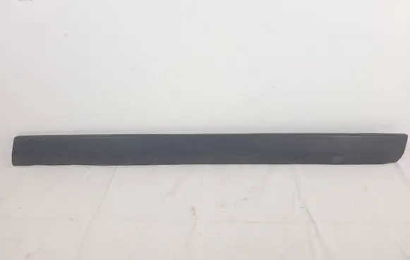 Volkswagen PASSAT B5.5 Front door trim (molding) 3B0854940B
