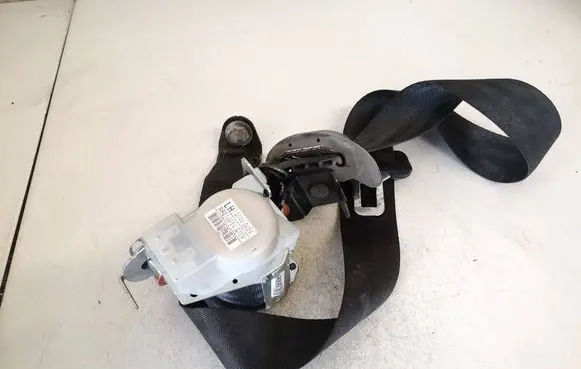 KIA Sorento Rear seatbelt 898102p020