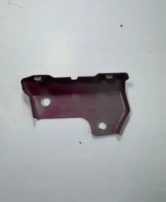 Volkswagen Caddy Fender mounting bracket 2K5810334