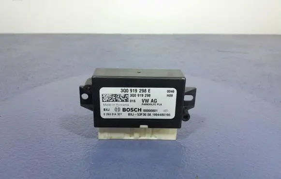 Volkswagen Tiguan Parking PDC control unit/module 3Q0919298E