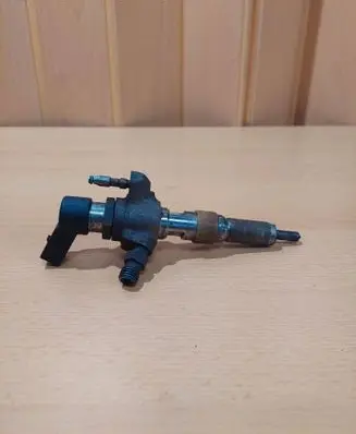 Volvo V60 Fuel injector 9674973080 50274V05 65625