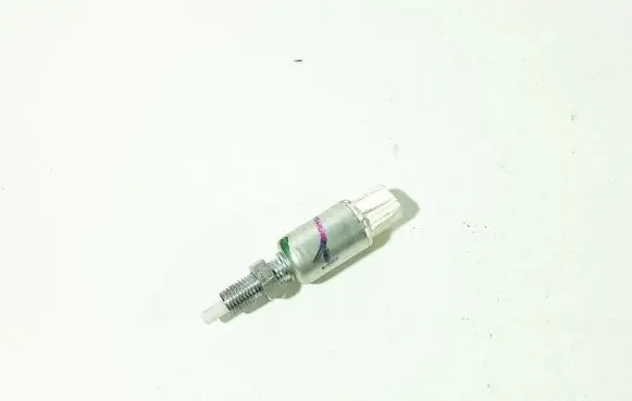 Toyota Yaris Clutch pedal sensor 142E