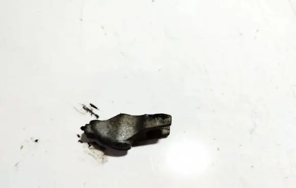 Opel Insignia A Fuel Injector clamp holder
