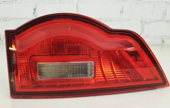 Jaguar F-Pace Tailgate rear/tail lights HK8315K272 1607201