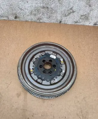 Volkswagen Golf VII Dual mass flywheel 04L105266AB