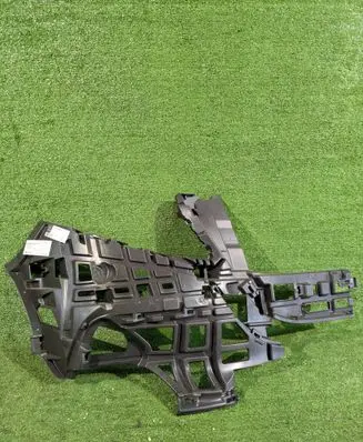 Mercedes-Benz Vito Viano W447 Front bumper mounting bracket 