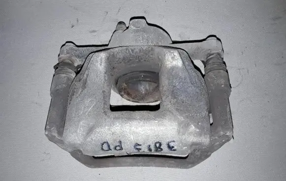 Toyota Auris E180 Front brake caliper 4773002510