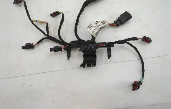 Audi A3 8Y Fuel injector wires 06N971627B