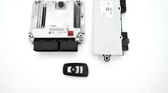 BMW 5 F10 F11 Engine ECU kit and lock set 8578995 0281030946 13618578995