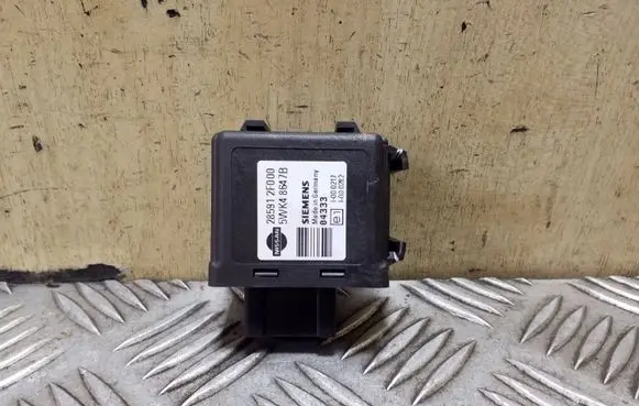 Nissan Juke I F15 Immobilizer control unit/module 285912F000 5WK48647B