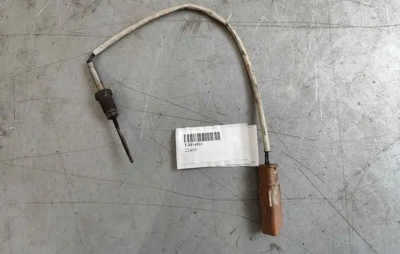 Jaguar XE Exhaust gas temperature sensor T2H14921
