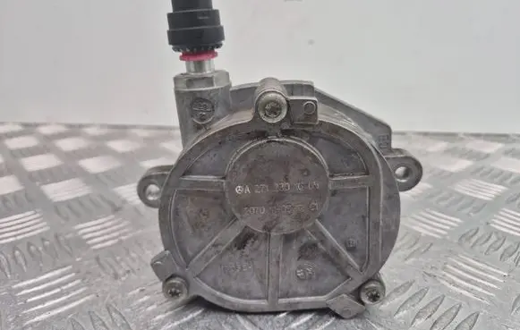 Mercedes-Benz E W212 Vacuum pump A2712301665