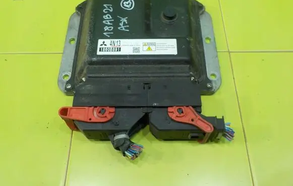 Mitsubishi ASX Engine control unit/module 2757001833 18AB21