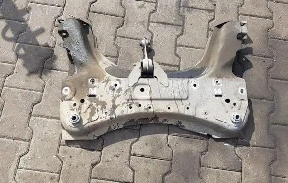 Renault Clio IV Front subframe