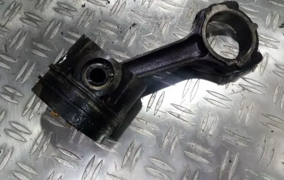 Renault Scenic I Piston with connecting rod