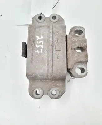 Volkswagen Jetta VI Engine mount bracket 1K0199555CE