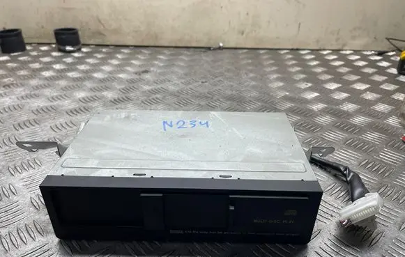 Toyota Land Cruiser (J120) CD/DVD changer 8627060070 DMMM098271 8627560020