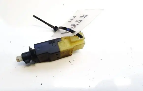 Mercedes-Benz B W245 Brake pedal sensor switch a0015454409