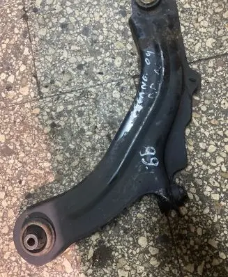 Renault Megane III Front lower control arm/wishbone