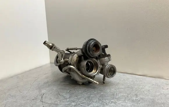 BMW 5 F10 F11 Turbo 757698508 82171902 QCB01793