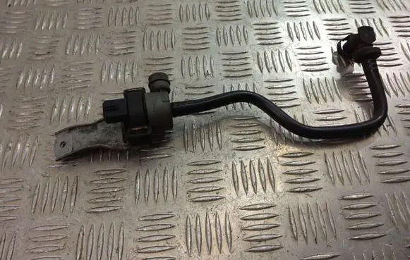 BMW 7 F01 F02 F03 F04 Turbo solenoid valve 7619298