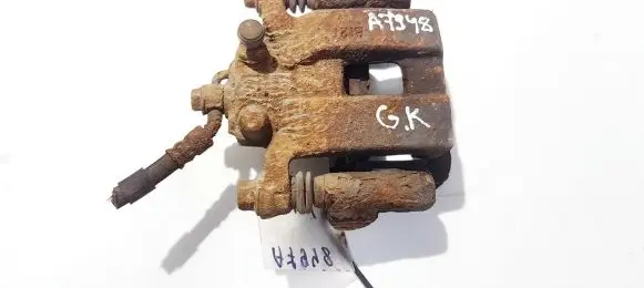 Nissan Murano Z50 Rear brake caliper