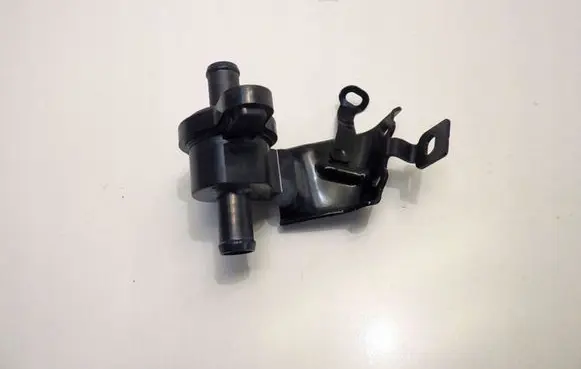 Suzuki SX4 S-Cross Water pump 17040612