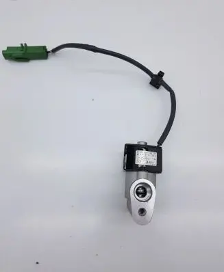 Air conditioning (A/C) expansion valve