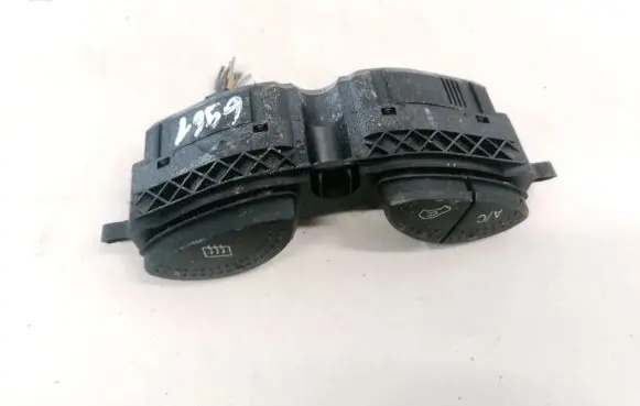 Windscreen/window heater switch