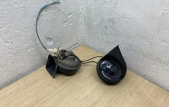 Peugeot 3008 I Horn signal CH2143