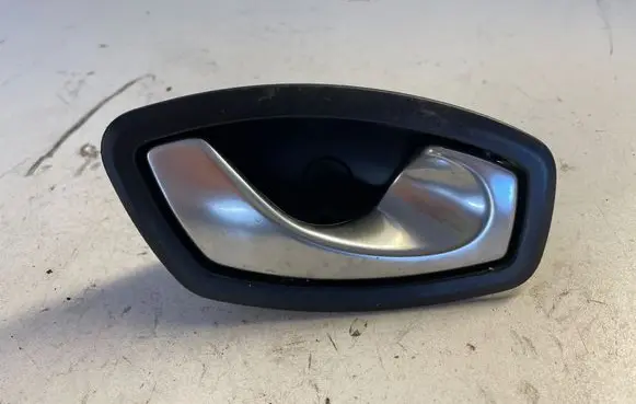 Renault Clio IV Front door interior handle 826720001R