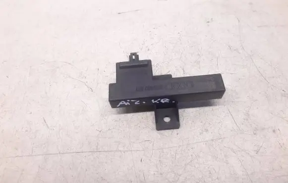 Audi A8 S8 D4 4H Keyless (KESSY) go control unit/module 8K0907247 33542221