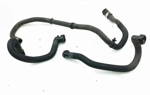 Peugeot 308 Coolant pipe/hose 