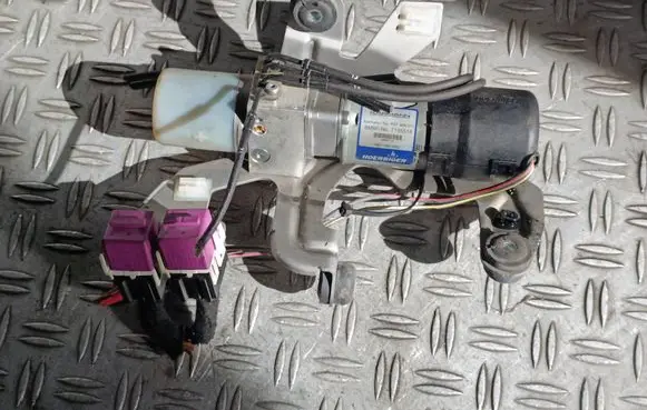 Mini One - Cooper R57 Electric sunroof installation 7195518 R57409011 HB71285002