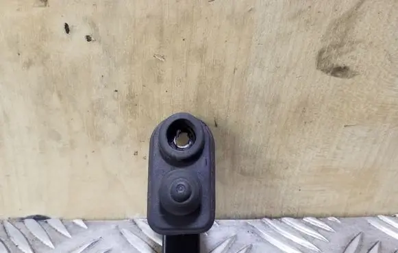 Peugeot 4007 Front door sensor 