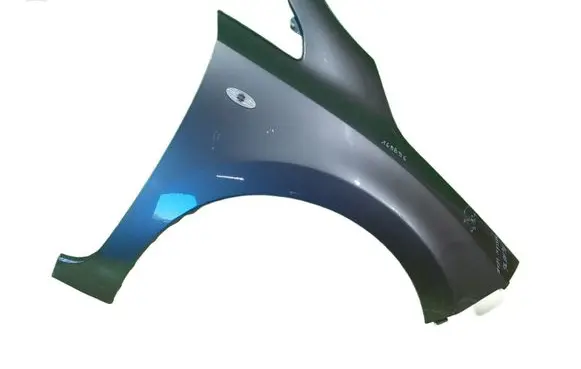 Nissan Leaf I (ZE0) Fender PRZOD PRAWY