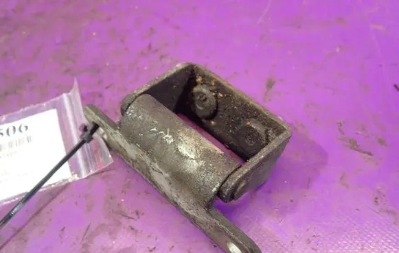 KIA Sportage Tailgate/trunk/boot hinge 