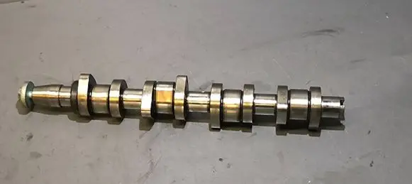 Volkswagen Golf VI Camshaft 03CDF