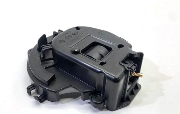 BMW 2 F44 Air flap motor/actuator CZ017660546